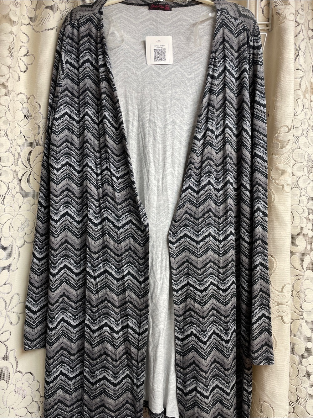 Lightweight Chevron Open-Front Cardigan - Black & Gray New With Tags size large